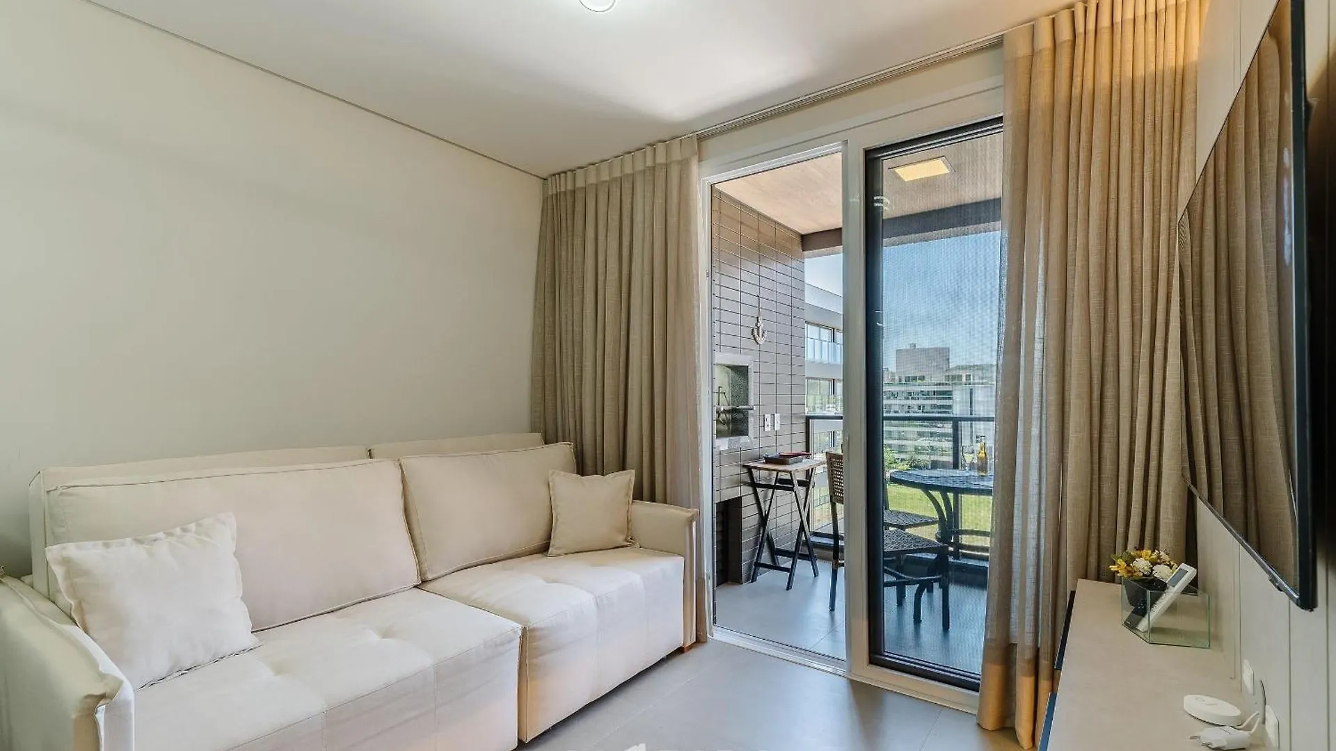 Apartamentos Cond. Vila Do Lago Em Jurere - Vlo Florianópolis