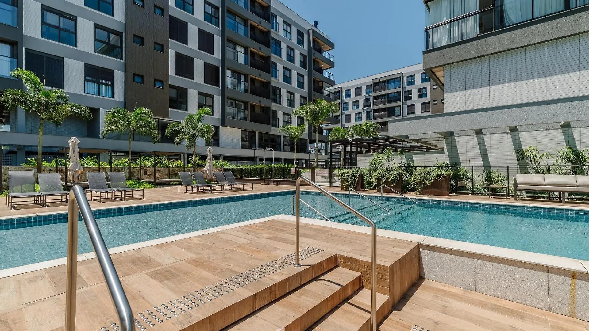 Apartamentos Cond. Vila Do Lago Em Jurere - Vlo Florianópolis Brasilien
