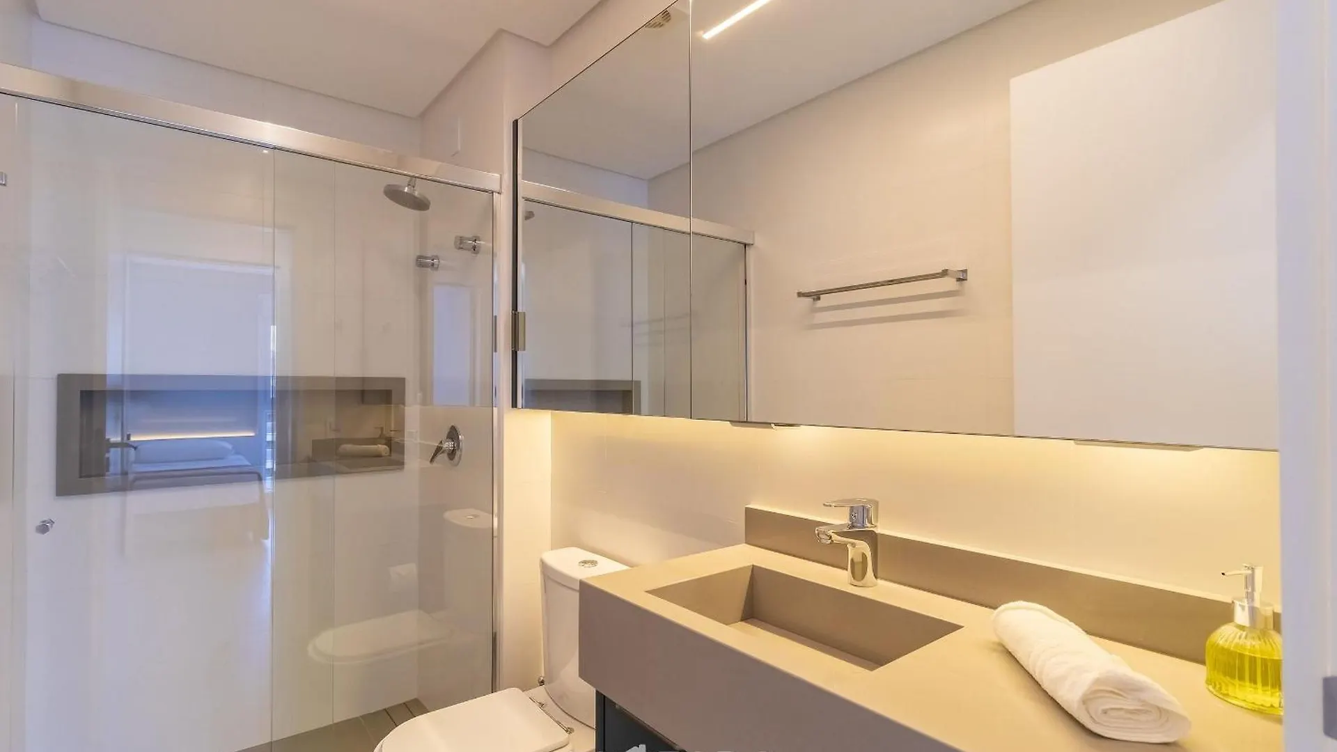 アパート Apartamentos Cond. Vila Do Lago Em Jurere - Vlo フロリアノポリス