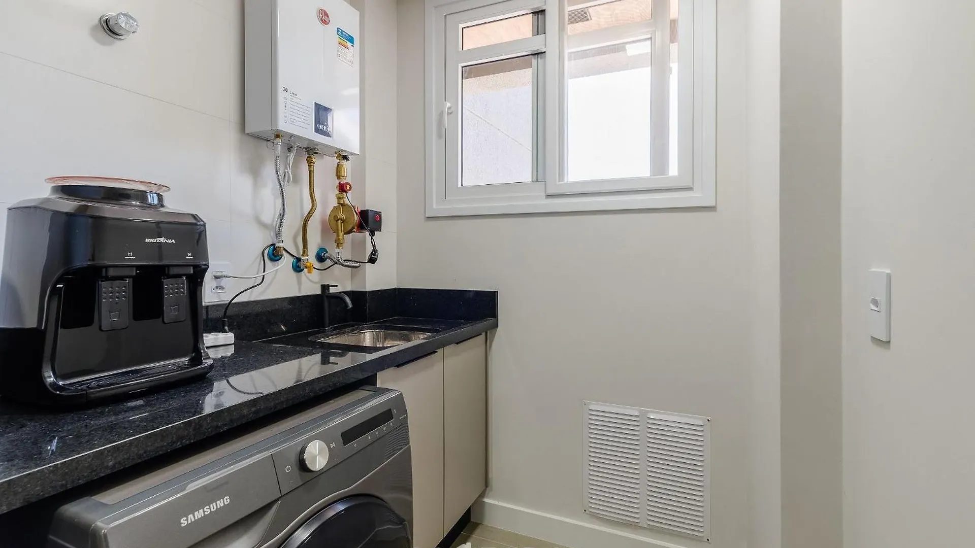 Apartamentos Cond. Vila Do Lago Em Jurere - Vlo フロリアノポリス アパート